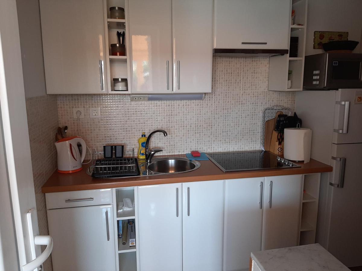 Apartment Enis Barbariga Buitenkant foto