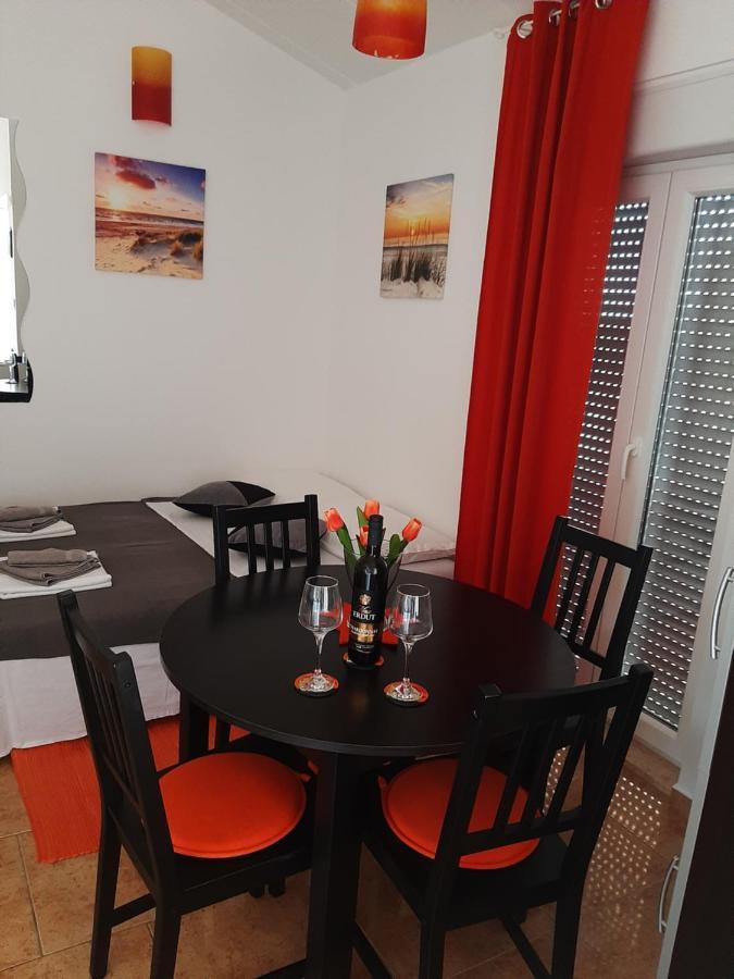 Apartment Enis Barbariga Buitenkant foto