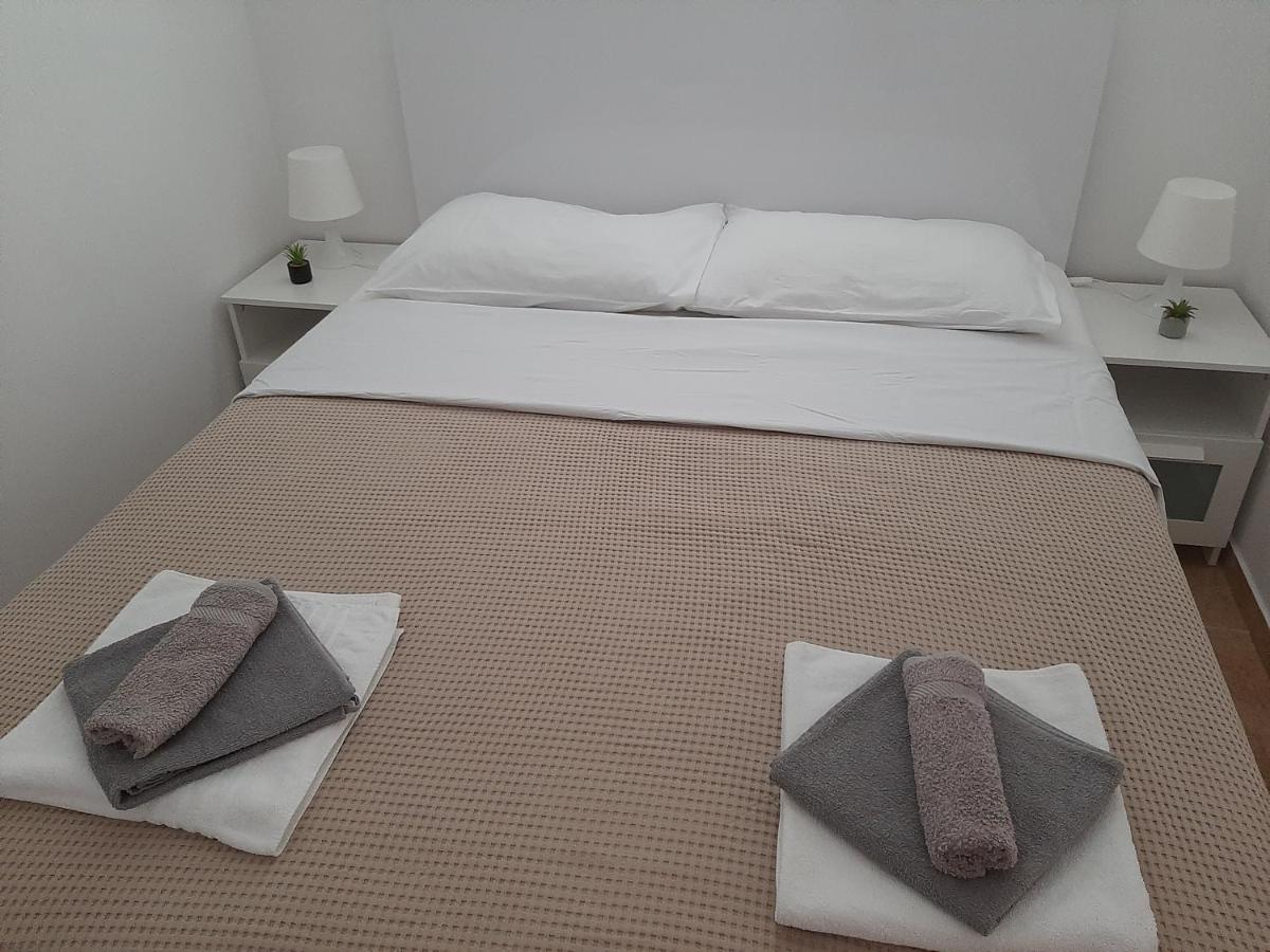 Apartment Enis Barbariga Buitenkant foto
